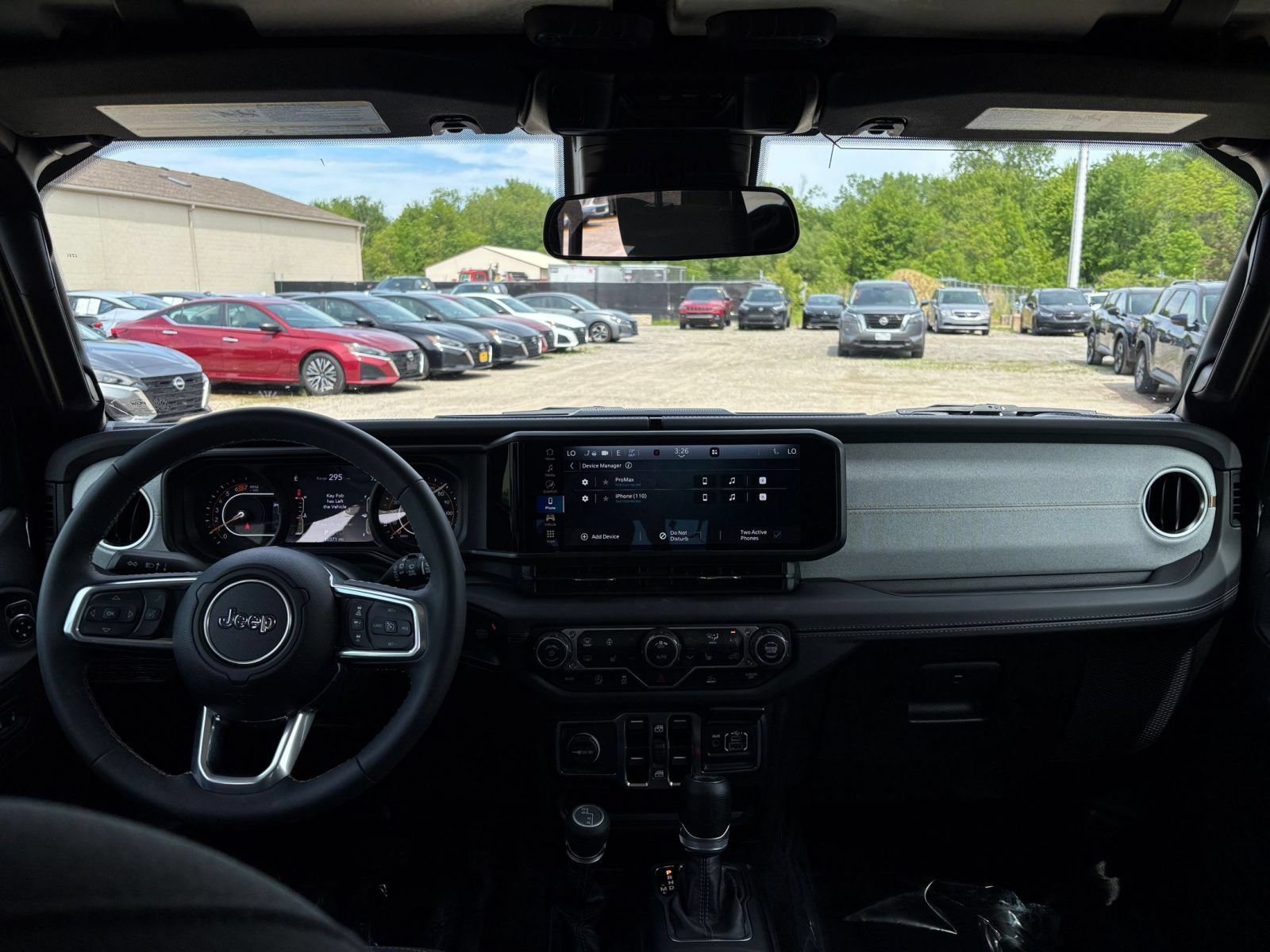 Used 2025 Jeep Wrangler Unlimited Sahara AWD/4WD image 34