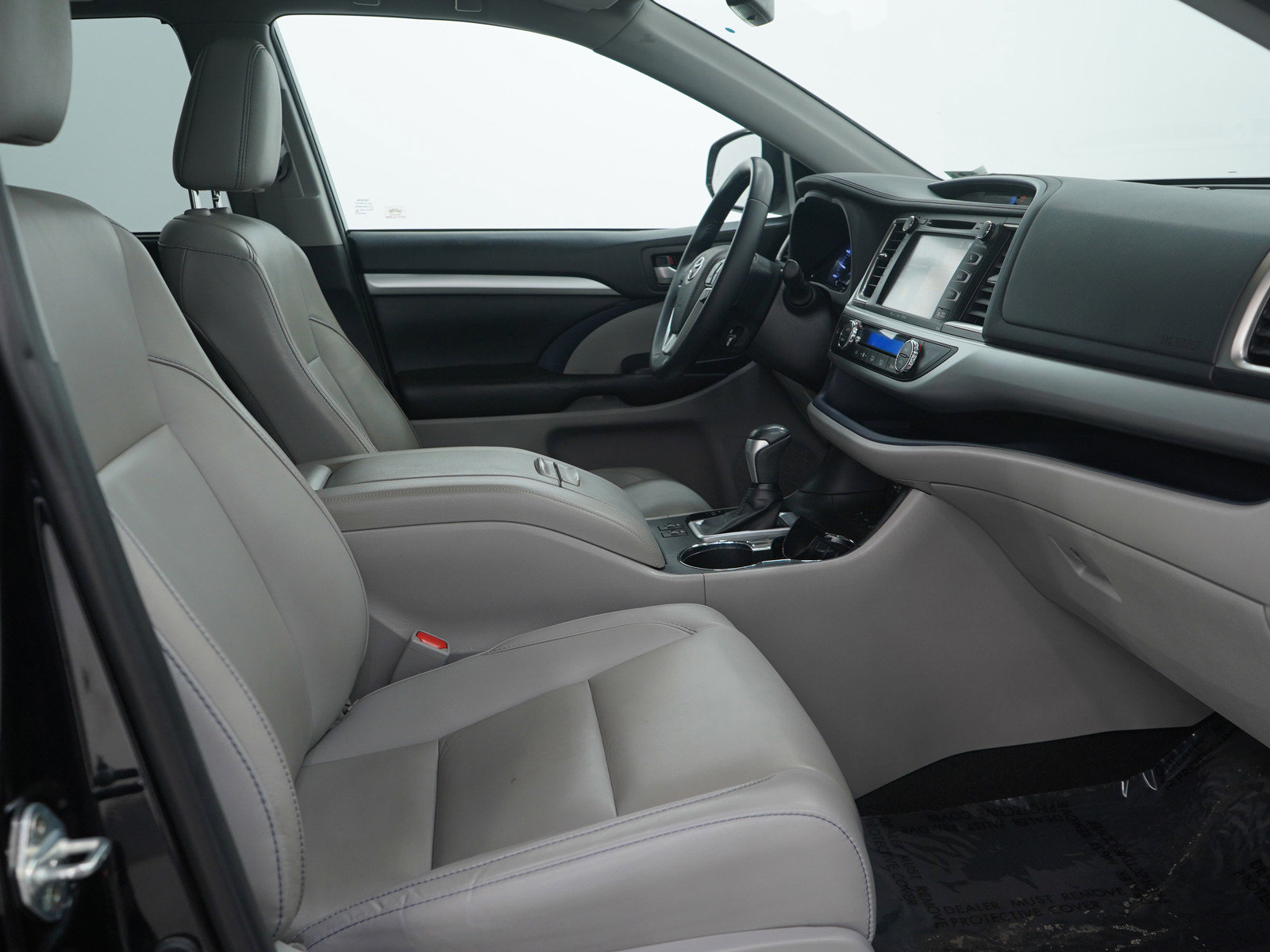 Used 2019 Toyota Highlander XLE image 14