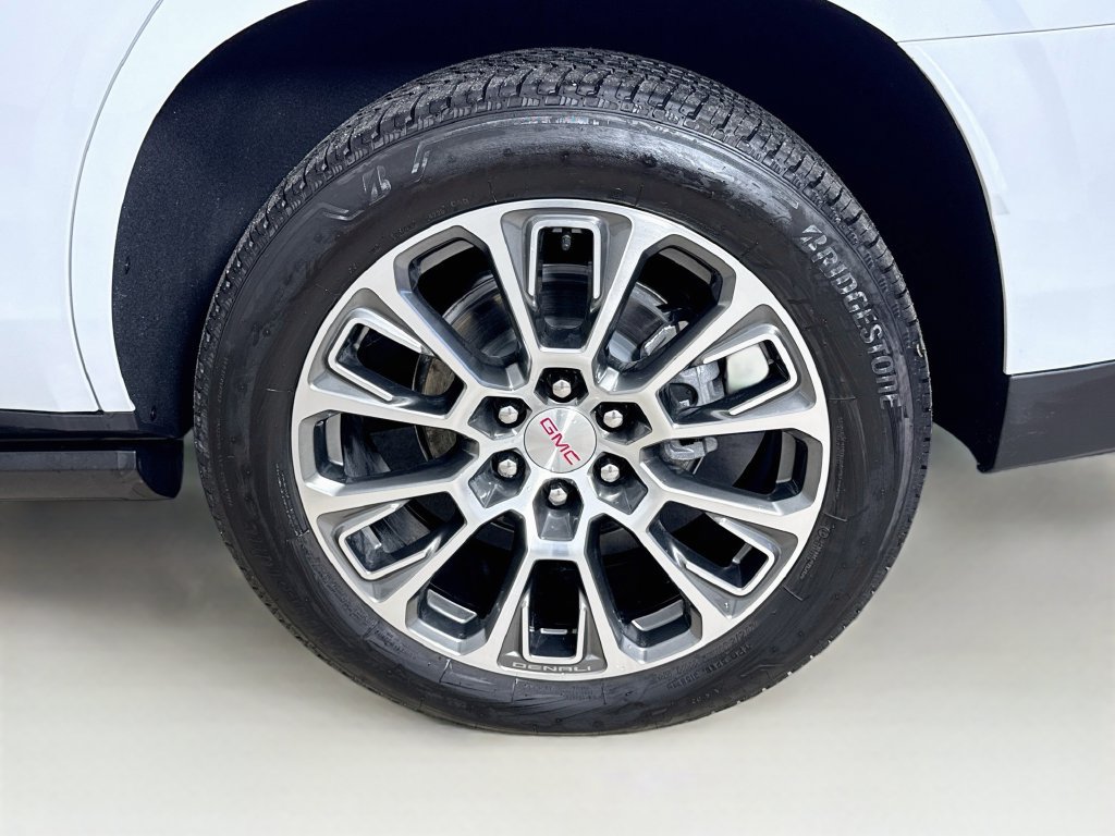 Used 2026 GMC Yukon Denali w/ Sun & Power Step Package RWD image 35