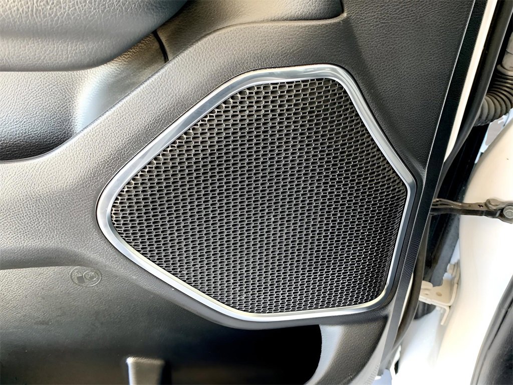 Used 2024 RAM 1500 Laramie image 14