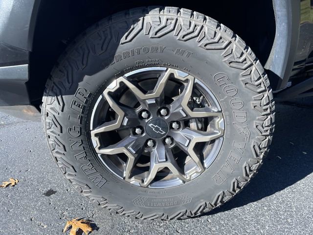 Used 2023 Chevrolet Colorado ZR2 w/ ZR2 Convenience Package III image 33