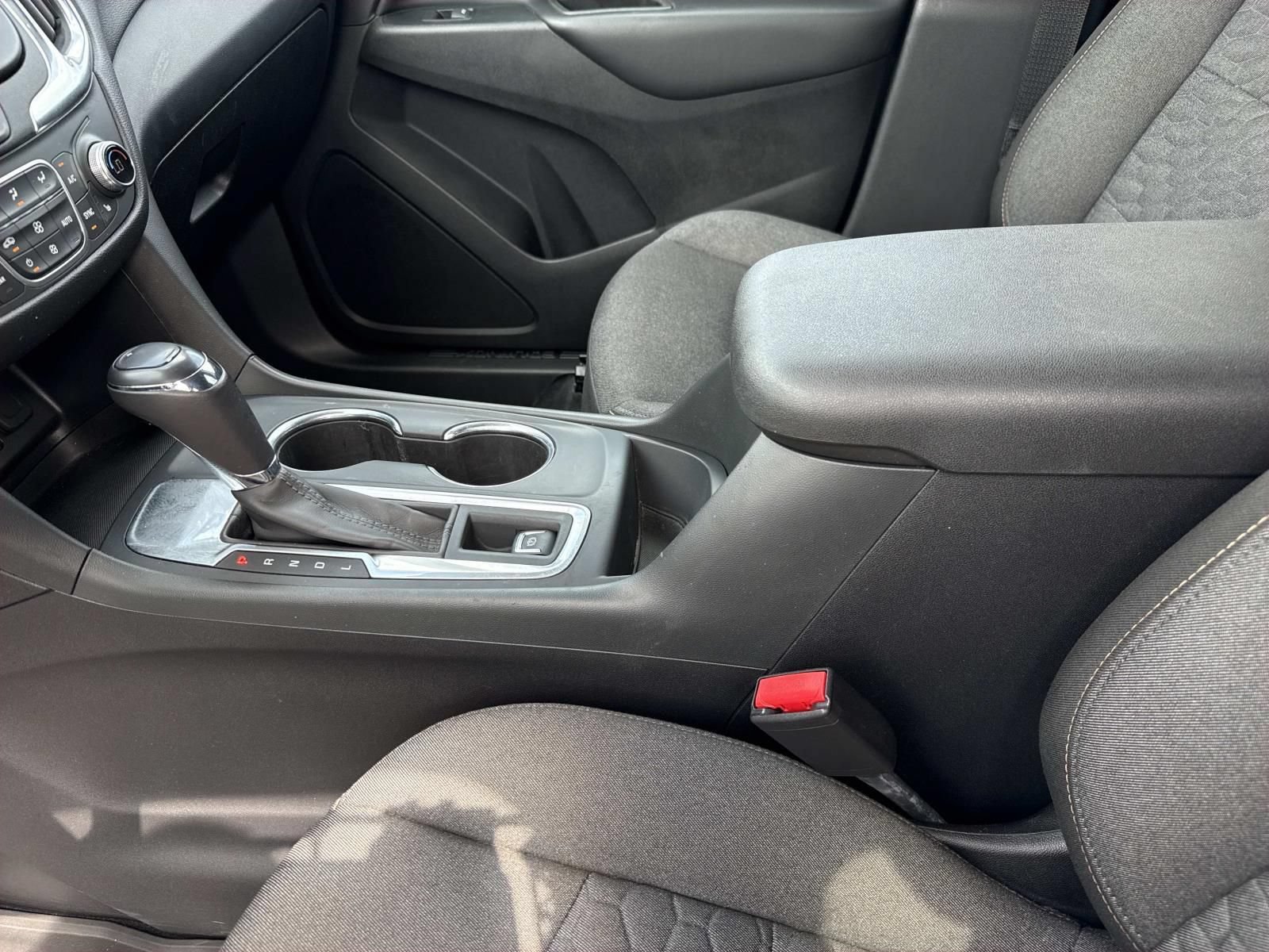 Used 2019 Chevrolet Equinox LT FWD image 21