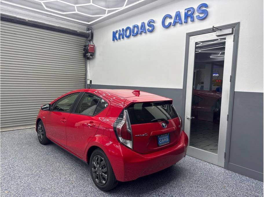 Used 2015 Toyota Prius C Two FWD image 3