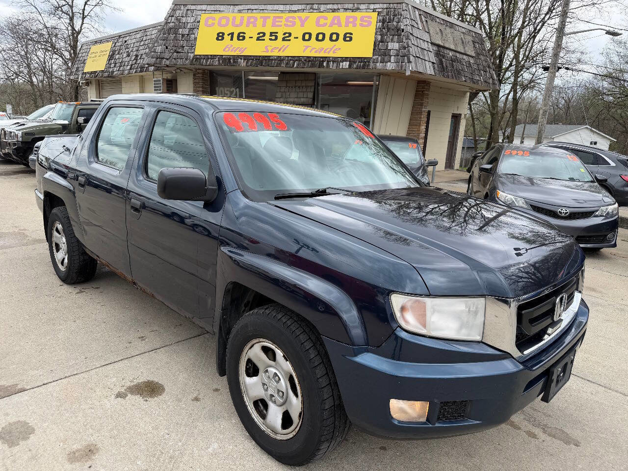 Used 2010 Honda Ridgeline RT image 1