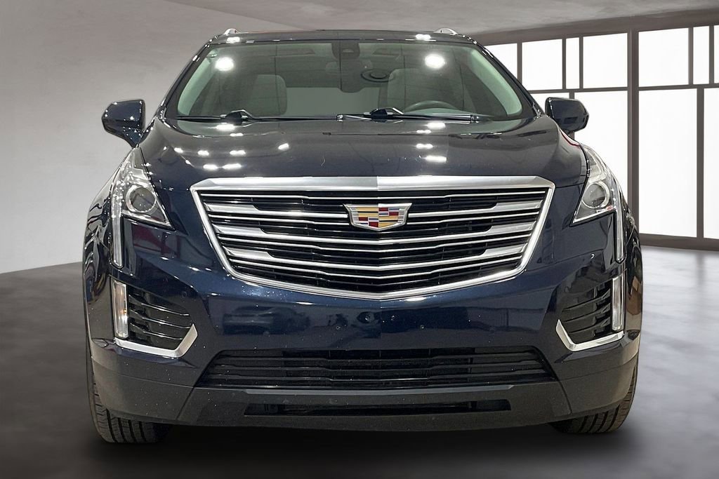 Used 2017 Cadillac XT5 Luxury w/ Driver Awareness Package image 3