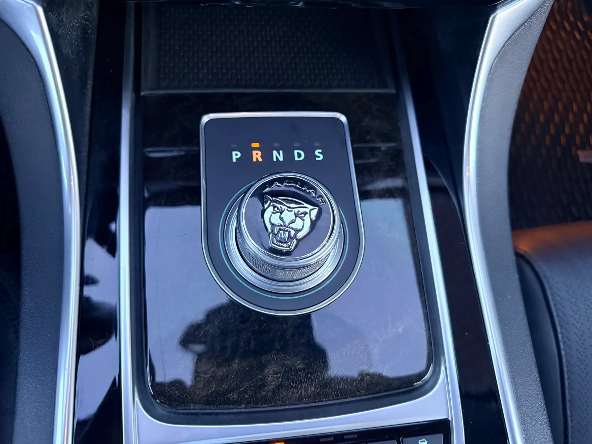 Used 2016 Jaguar XF Prestige AWD/4WD image 11
