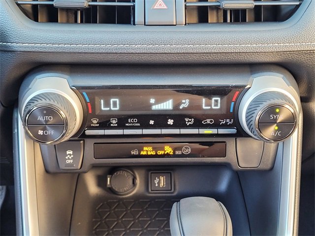 Used 2025 Toyota RAV4 XLE image 25
