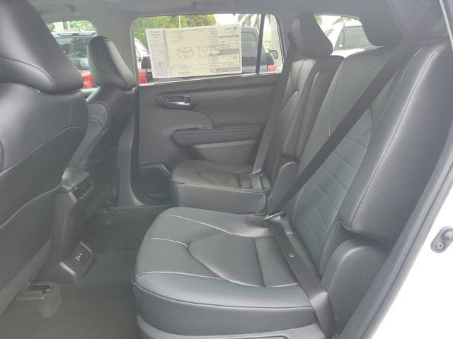 New 2026 Toyota Highlander XLE AWD/4WD image 6