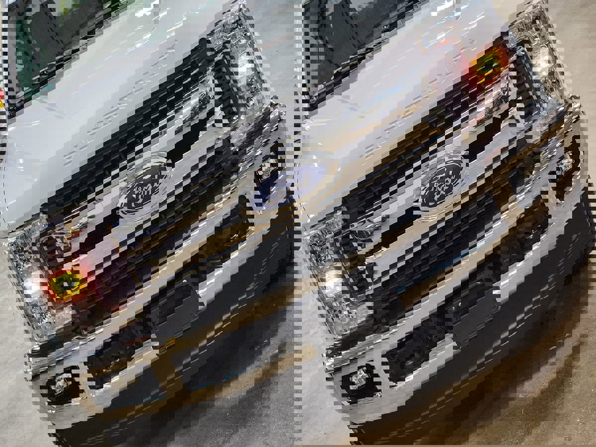 Used 2018 Ford F250 XLT w/ XLT Value Package image 19