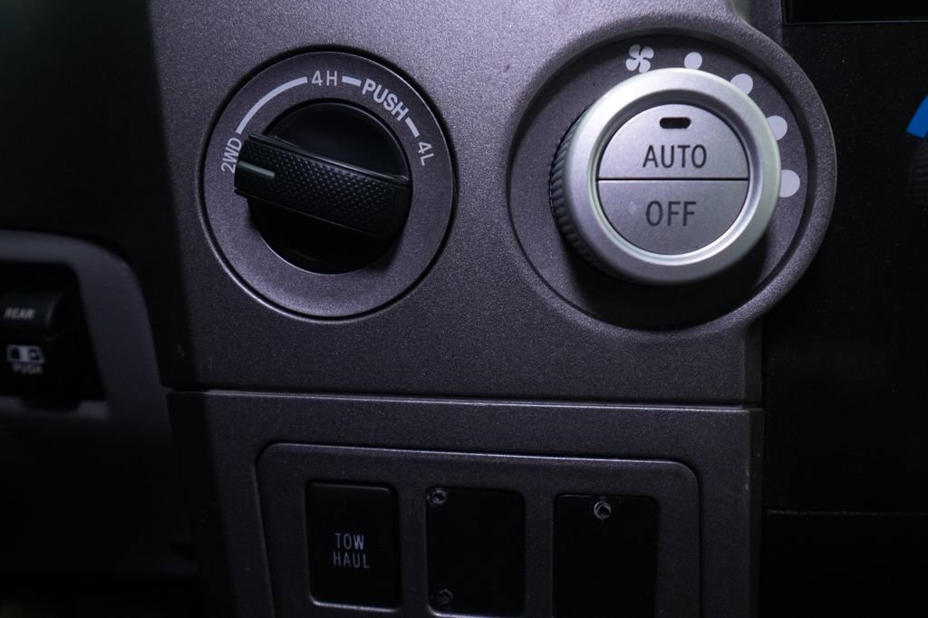 Used 2012 Toyota Tundra Limited w/ Memory Pkg image 35