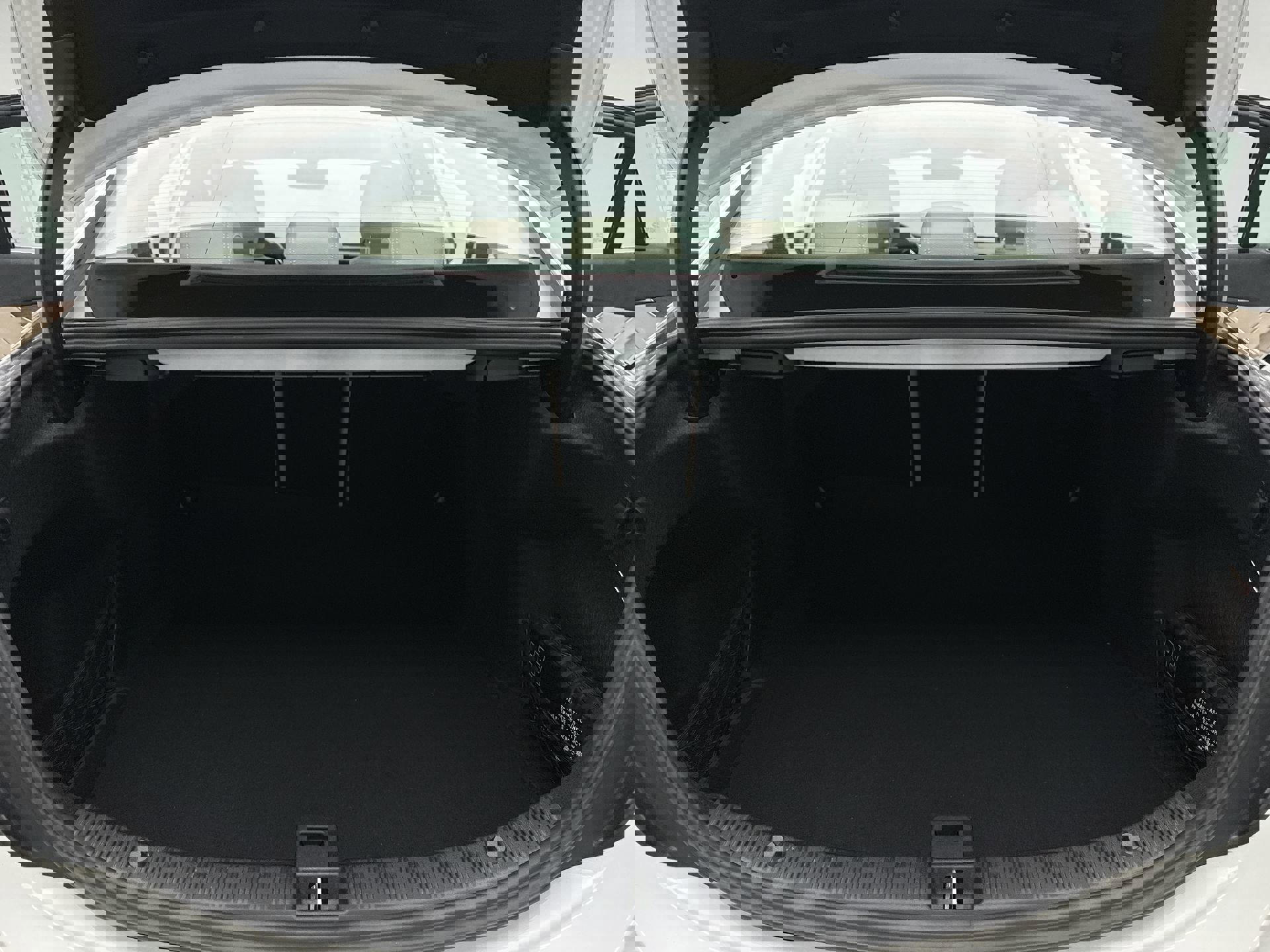 Used 2019 Mercedes-Benz C 300 4MATIC Sedan image 21