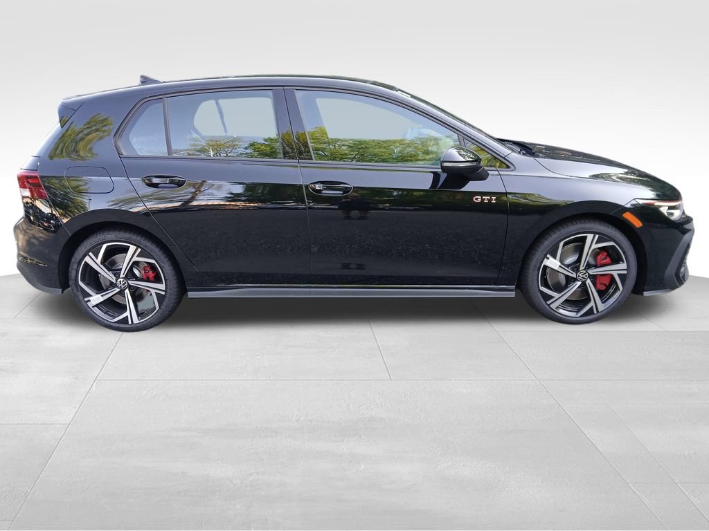 New 2026 Volkswagen GTI SE FWD image 6