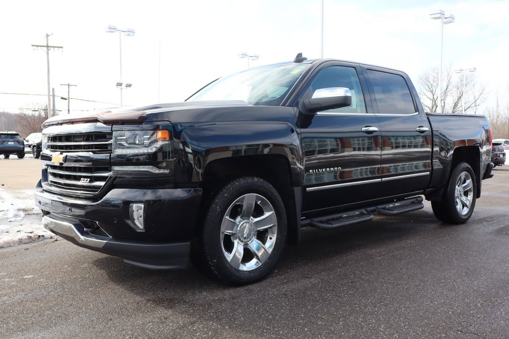 Used 2017 Chevrolet Silverado 1500 LTZ Z71 w/ LTZ Plus Package image 9
