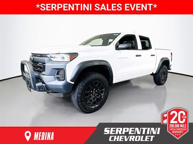 New 2025 Chevrolet Colorado Trail Boss w/ Off-Road Front Bumper Package