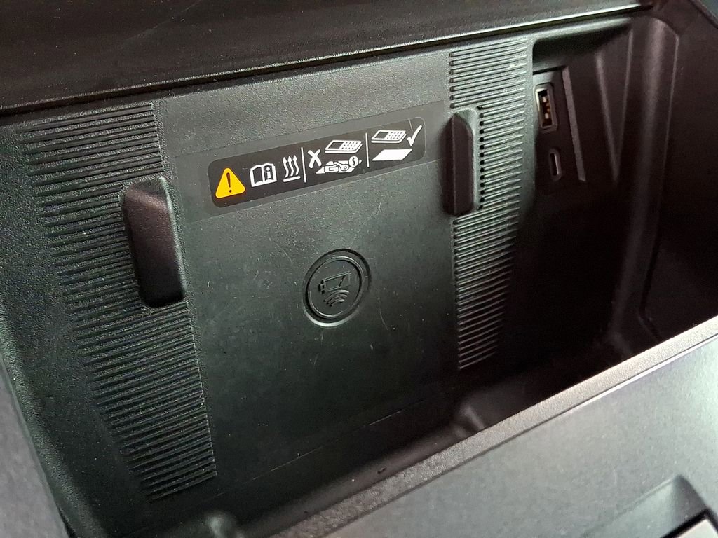 Used 2024 GMC Hummer EV 3X w/ LPO, Illumination Package image 24