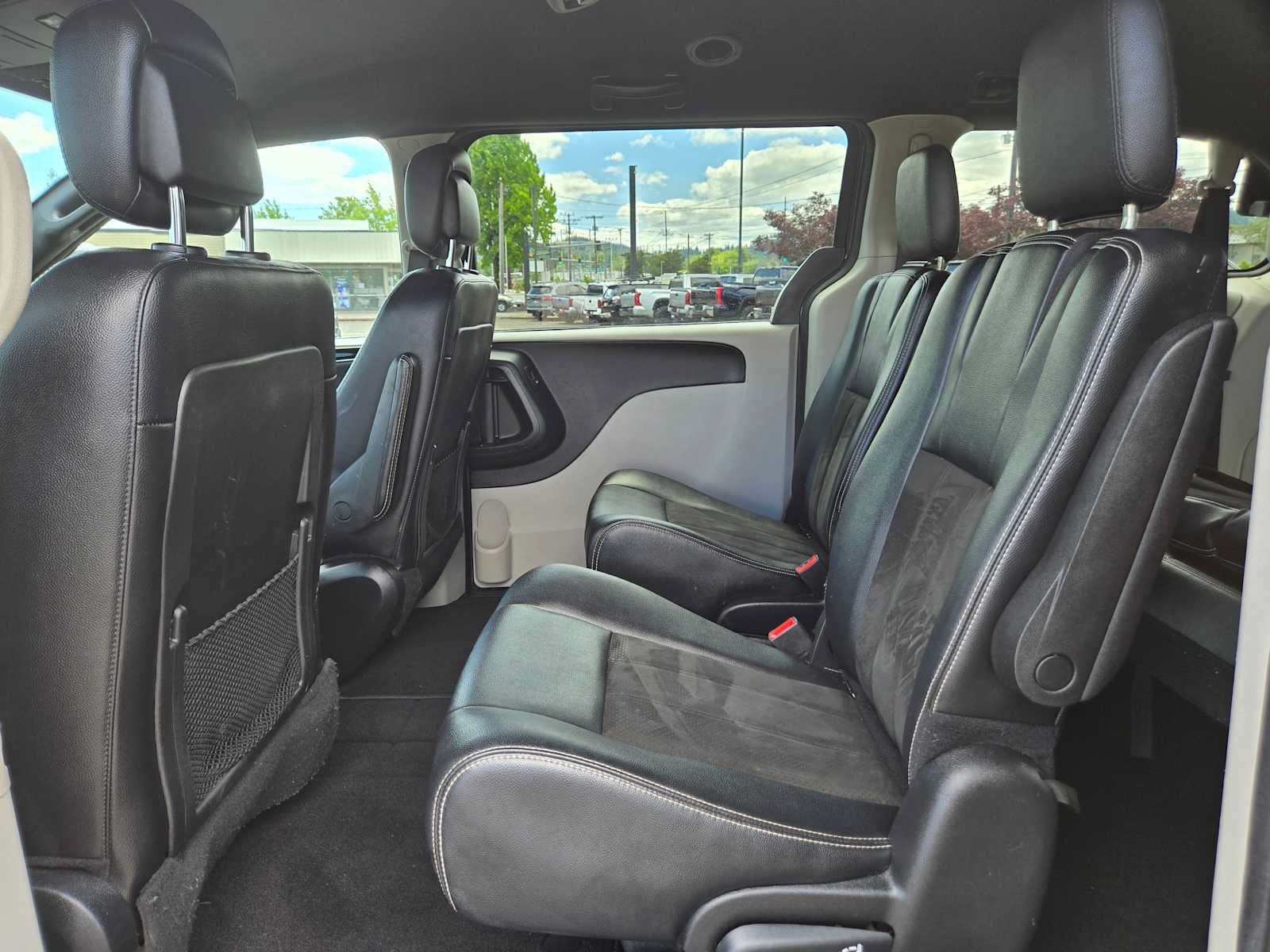 Used 2019 Dodge Grand Caravan SXT FWD image 19