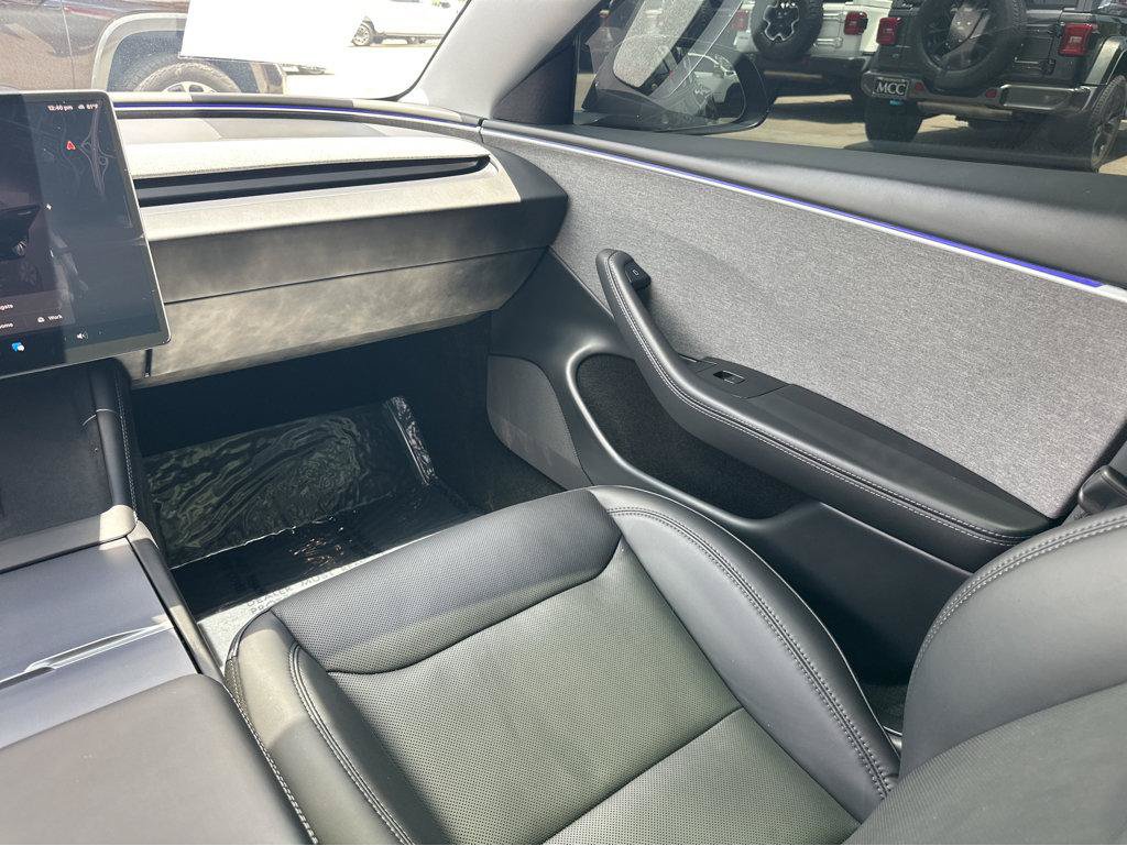 Used 2025 Tesla Model 3 Long Range RWD image 18