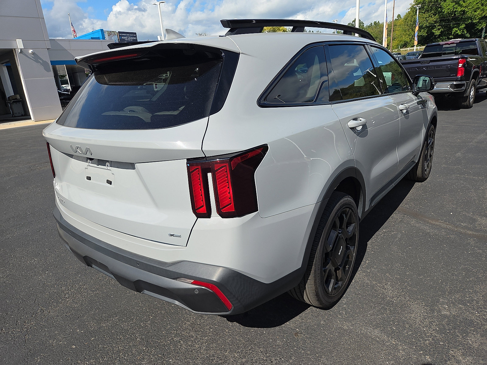 Used 2024 Kia Sorento X-Line EX AWD/4WD image 3