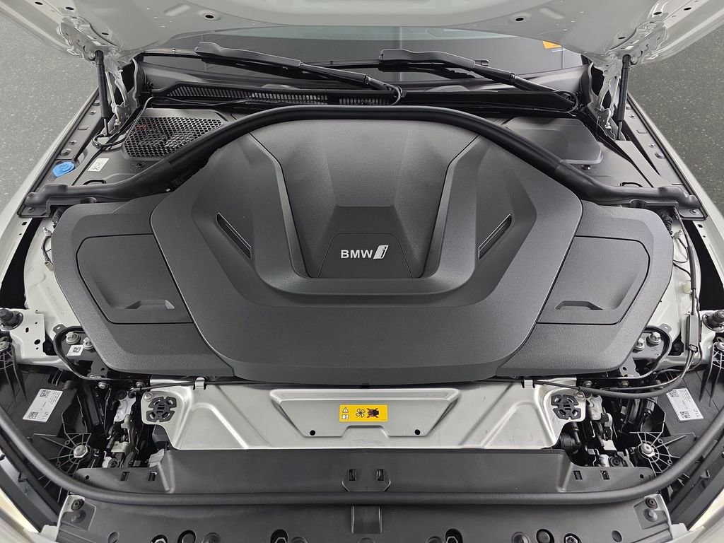 New 2026 BMW i4 xDrive40i w/ M Sport Package image 30