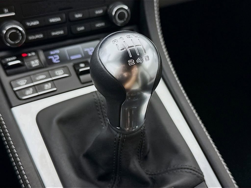 Certified 2025 Porsche 718 Boxster RWD image 24