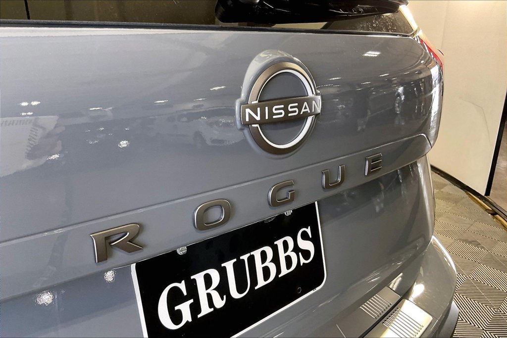 New 2026 Nissan Rogue SV w/ Cold Weather Package FWD image 27
