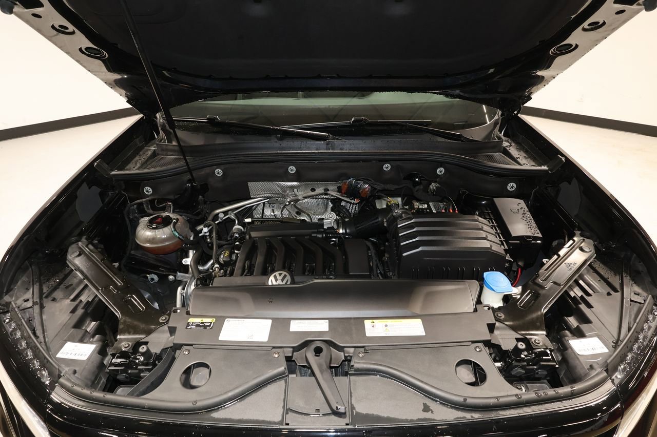 Used 2023 Volkswagen Atlas SEL R-Line AWD/4WD image 31