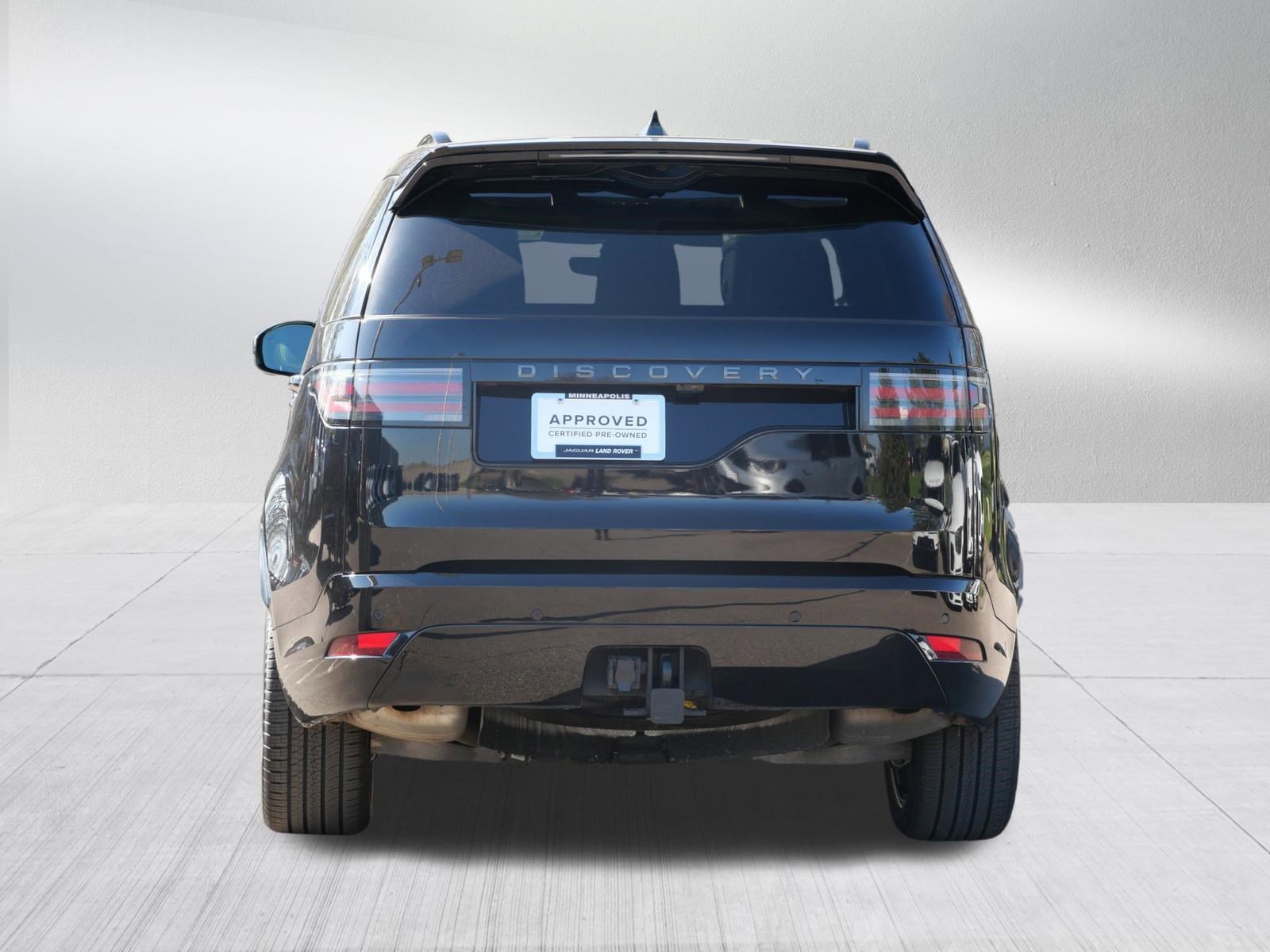 Certified 2024 Land Rover Discovery Dynamic SE AWD/4WD image 4