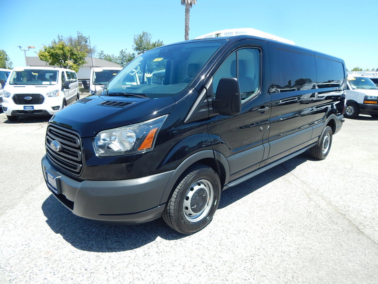 Used 2017 Ford Transit 350 148 Low Roof RWD image 1