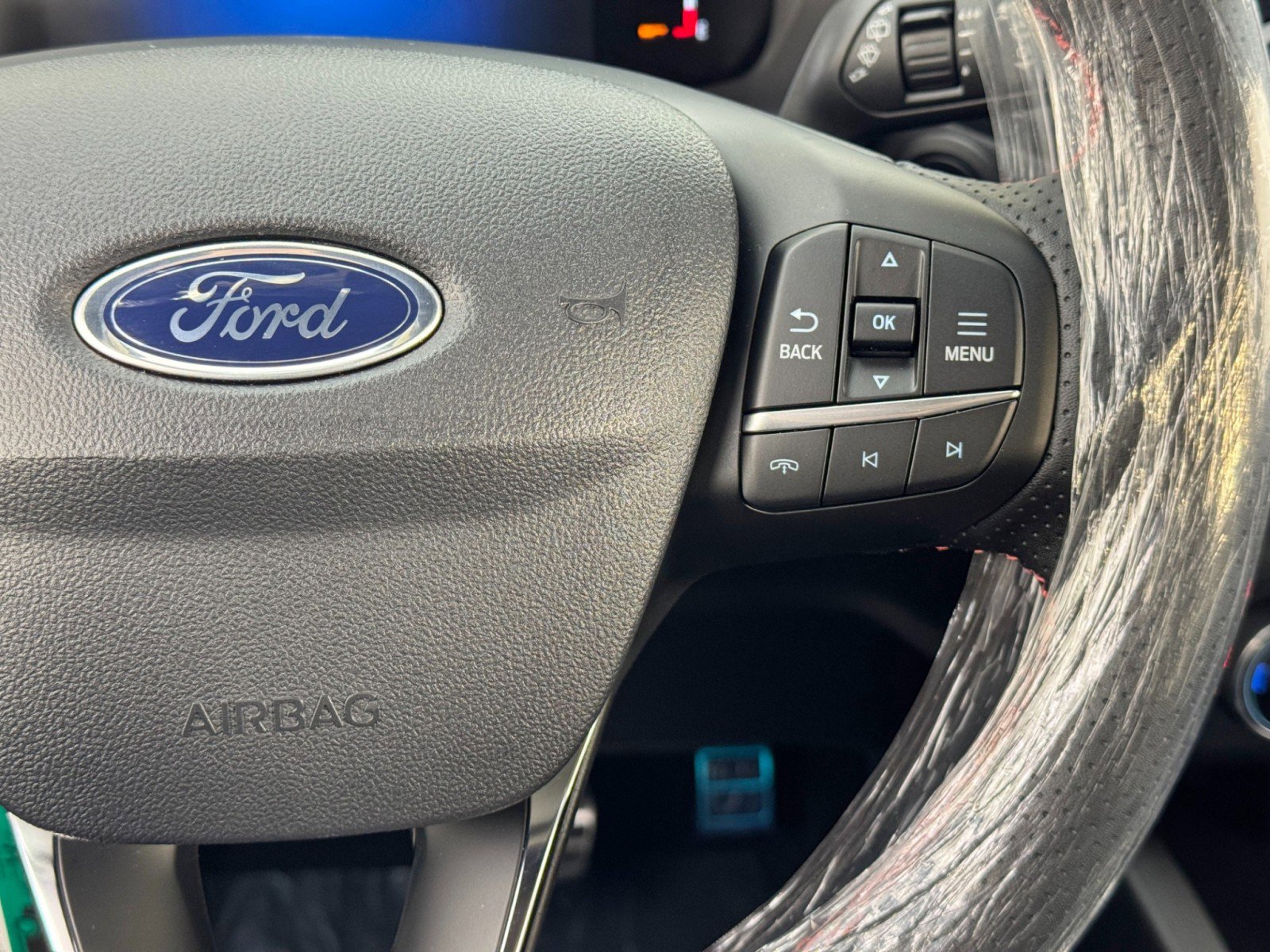 Used 2024 Ford Escape ST-Line Select image 20