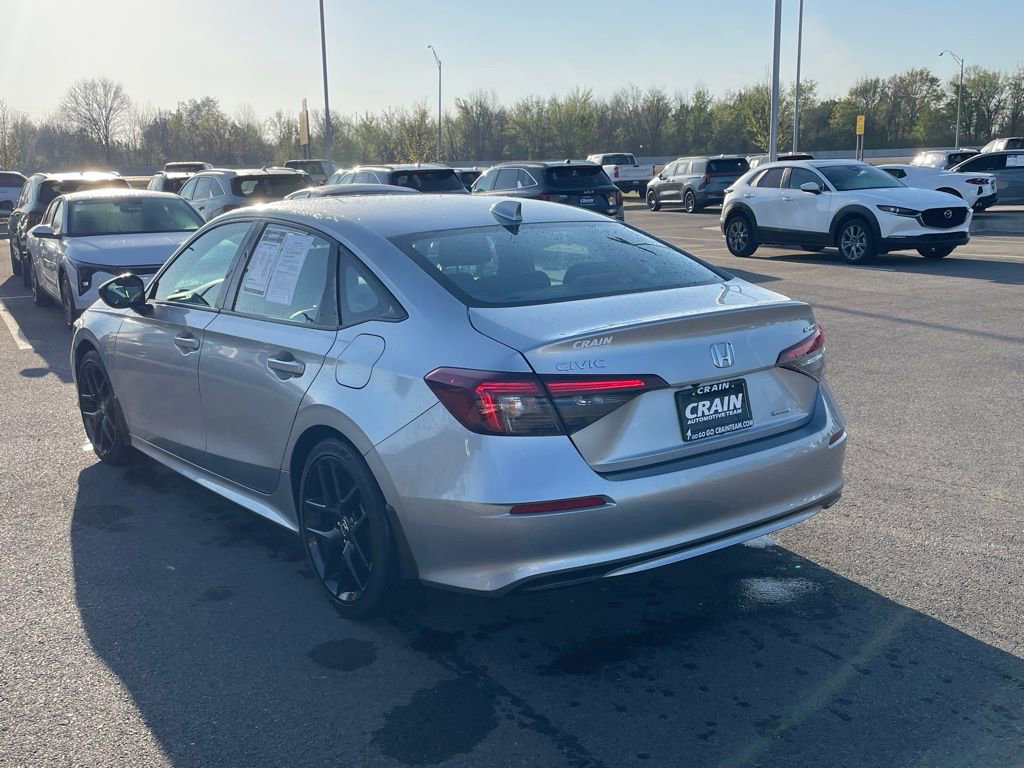 Used 2025 Honda Civic Sport image 4