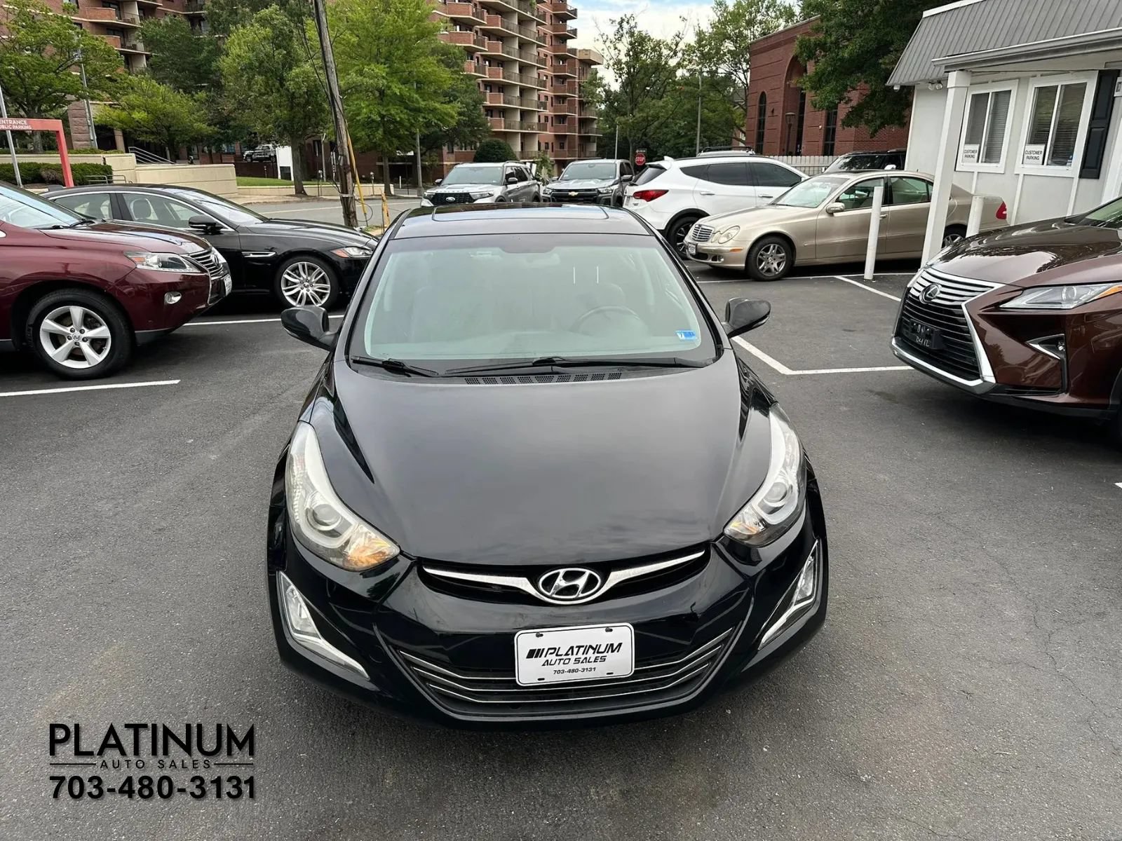 Used 2014 Hyundai Elantra Limited w/ Option Group 03 FWD image 4