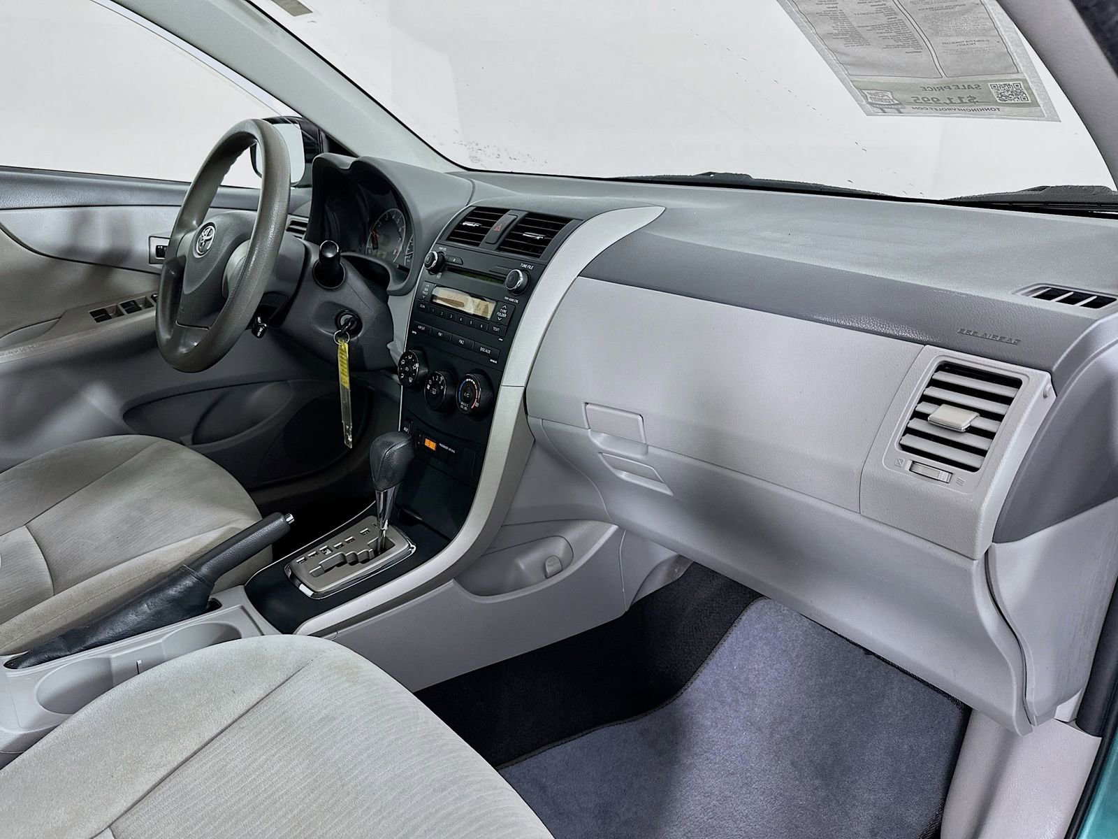 Used 2010 Toyota Corolla LE image 26