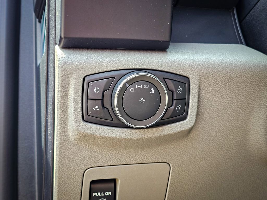 Used 2017 Ford F150 XL w/ Equipment Group 101A Mid image 15