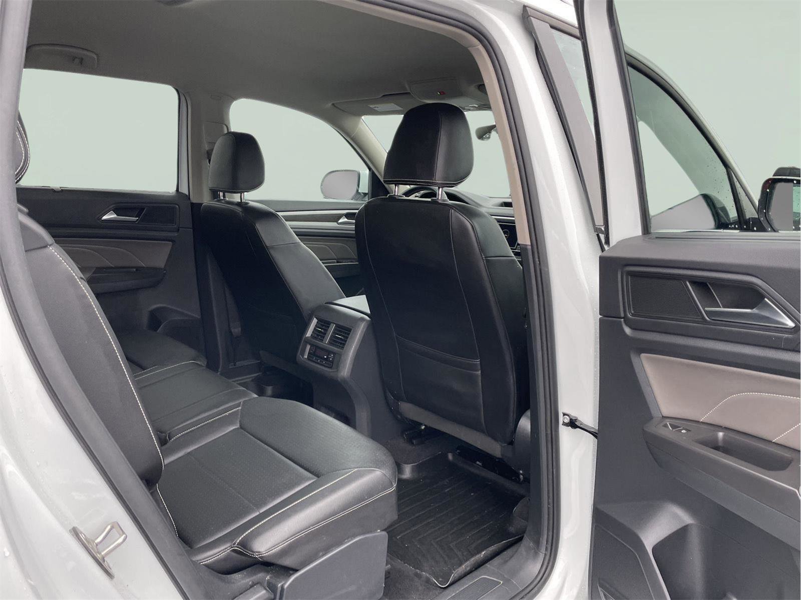 Used 2023 Volkswagen Atlas SE image 23