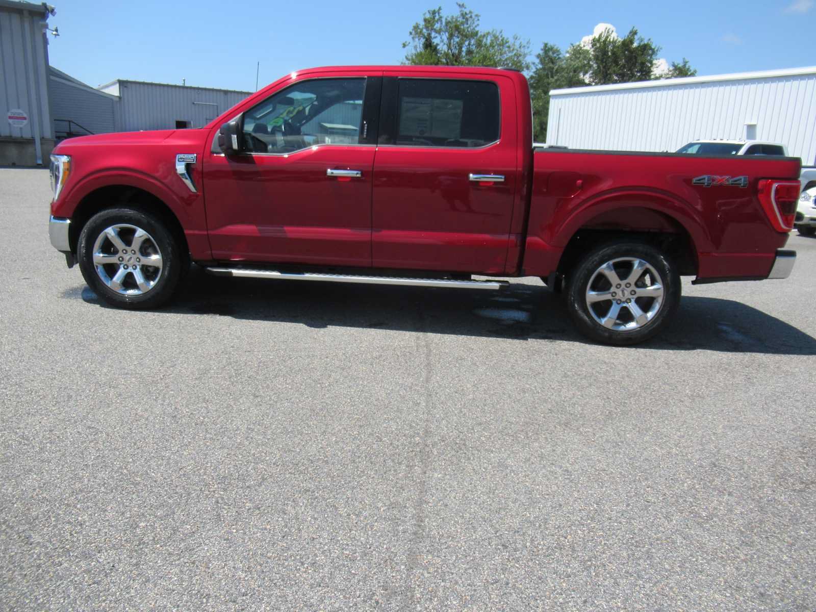 Used 2022 Ford F150 XLT w/ Equipment Group 302A High AWD/4WD image 8