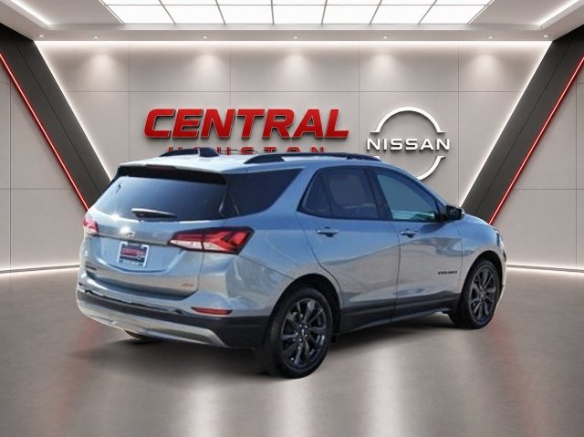 Used 2023 Chevrolet Equinox RS w/ RS Leather Package FWD image 4