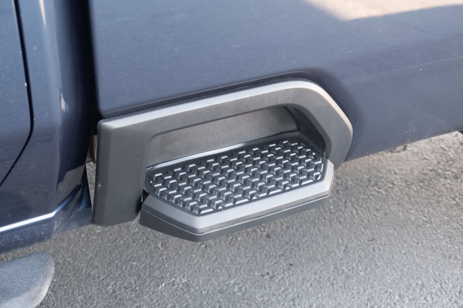 Used 2023 GMC Sierra 3500 SLT w/ SLT Preferred Package image 33