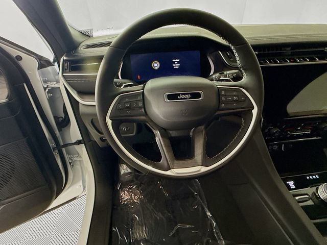 New 2025 Jeep Grand Cherokee Limited image 11