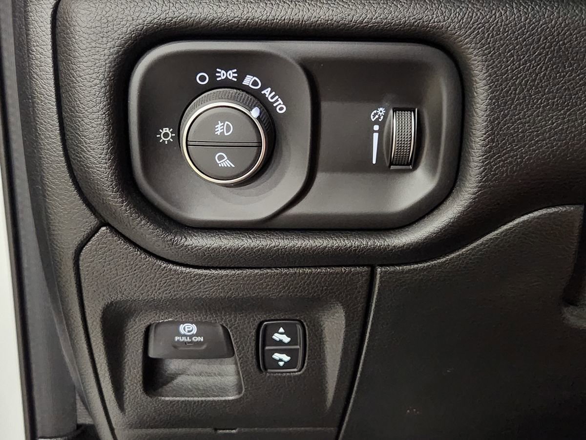 Used 2020 RAM 1500 Lone Star RWD image 44
