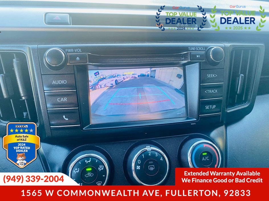 Used 2018 Toyota RAV4 LE w/ Carpet Mat Package image 32