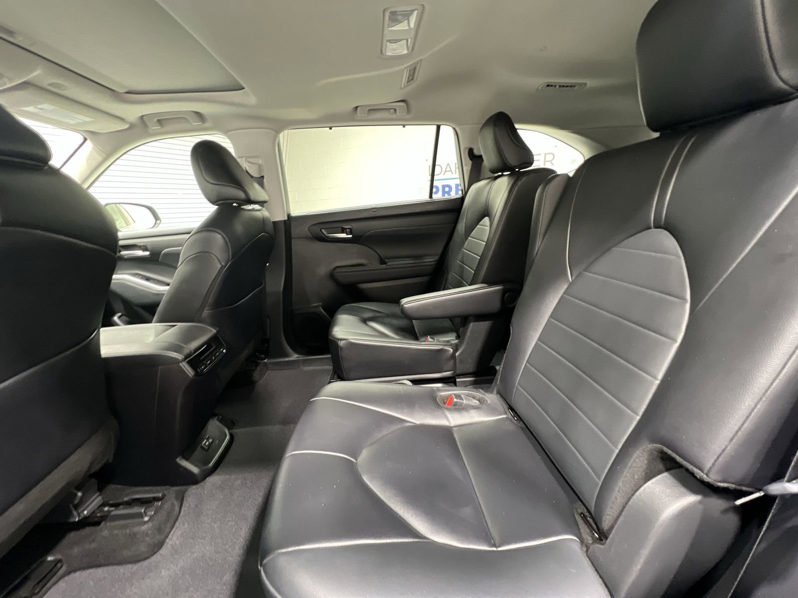 Used 2024 Toyota Highlander XLE image 22