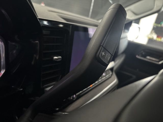 Used 2025 GMC Sierra 1500 SLT image 15