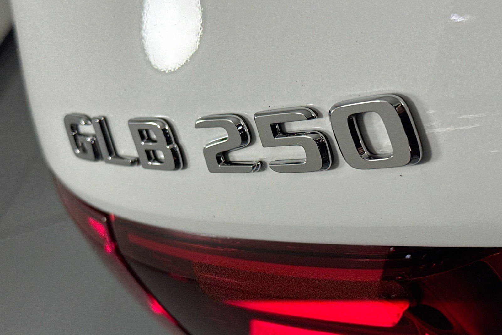 New 2026 Mercedes-Benz GLB 250 image 8