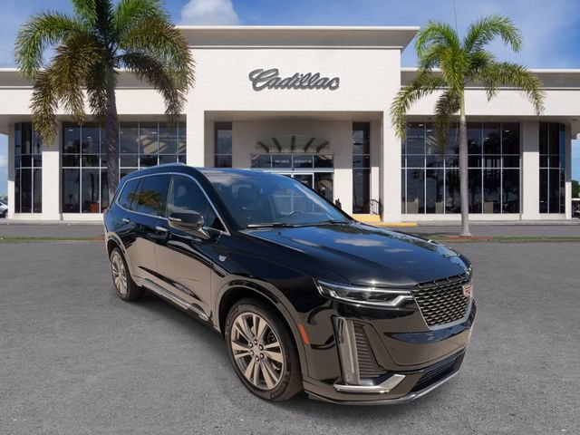 Used 2023 Cadillac XT6 Premium Luxury FWD image 2
