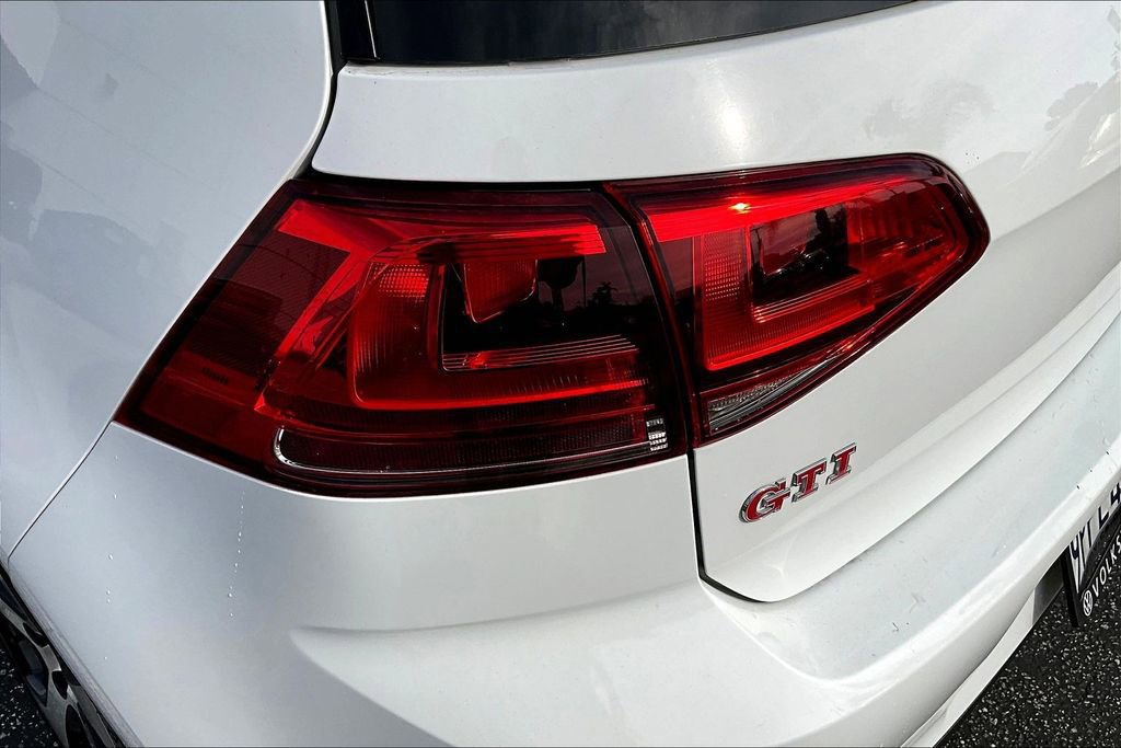 Used 2016 Volkswagen GTI SE w/ Lighting Package (SEL) image 20
