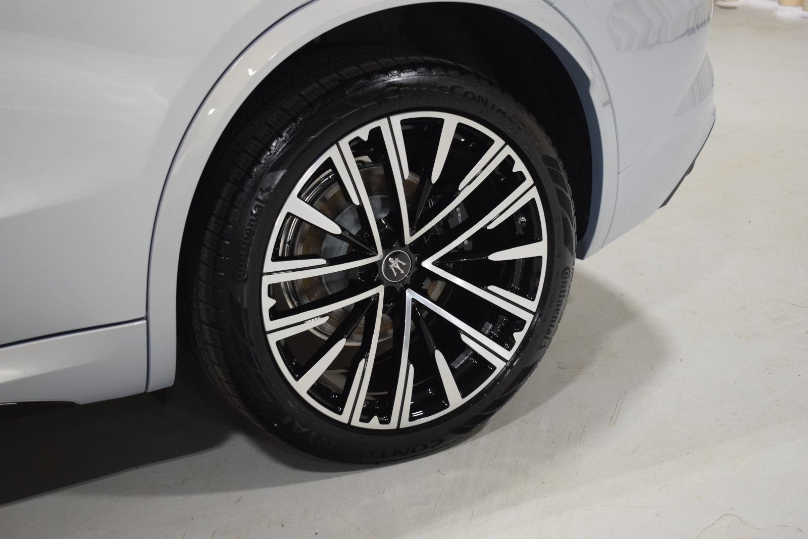Used 2025 Maserati Grecale Modena AWD/4WD image 7