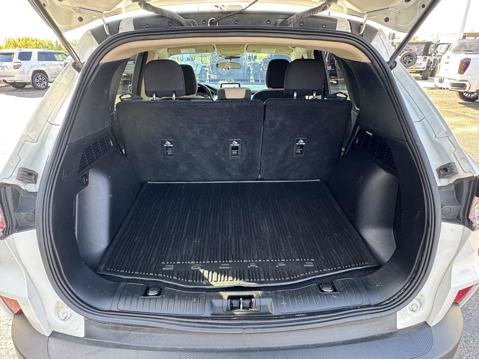 Used 2020 Ford Escape SE AWD/4WD image 27