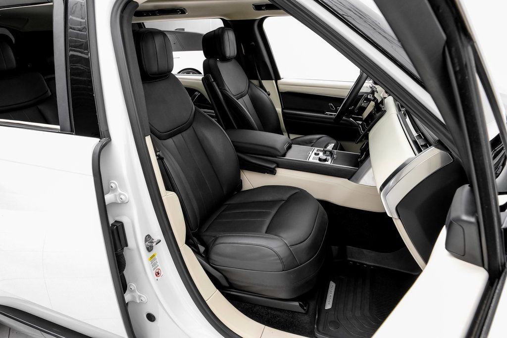 Used 2022 Land Rover Range Rover Long Wheelbase SE image 29