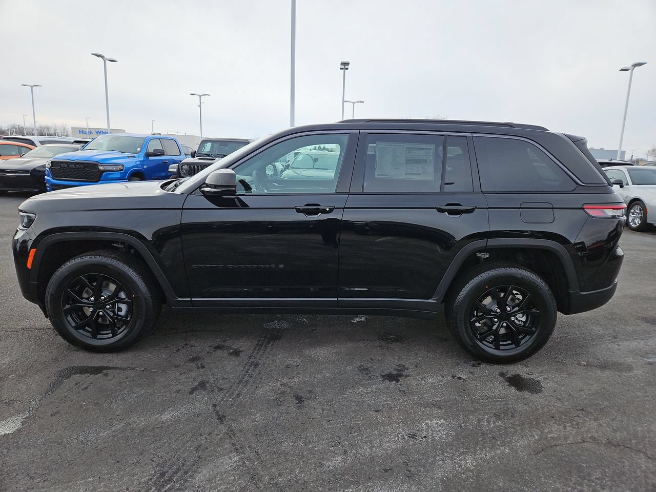 New 2026 Jeep Grand Cherokee Altitude AWD/4WD image 4