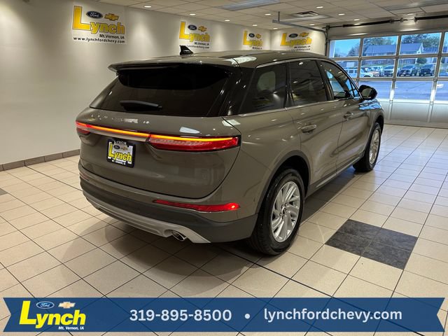 Used 2025 Lincoln Corsair AWD image 28